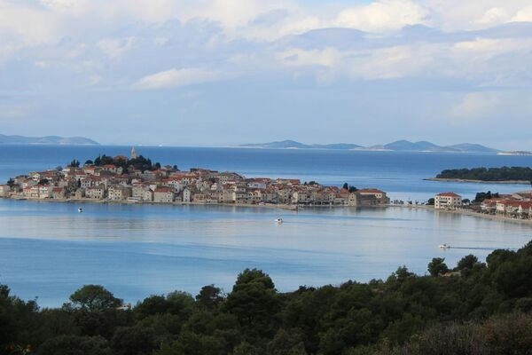Populaire steden in de omgeving van Sibenik: ontdek Primosten en Trogir
