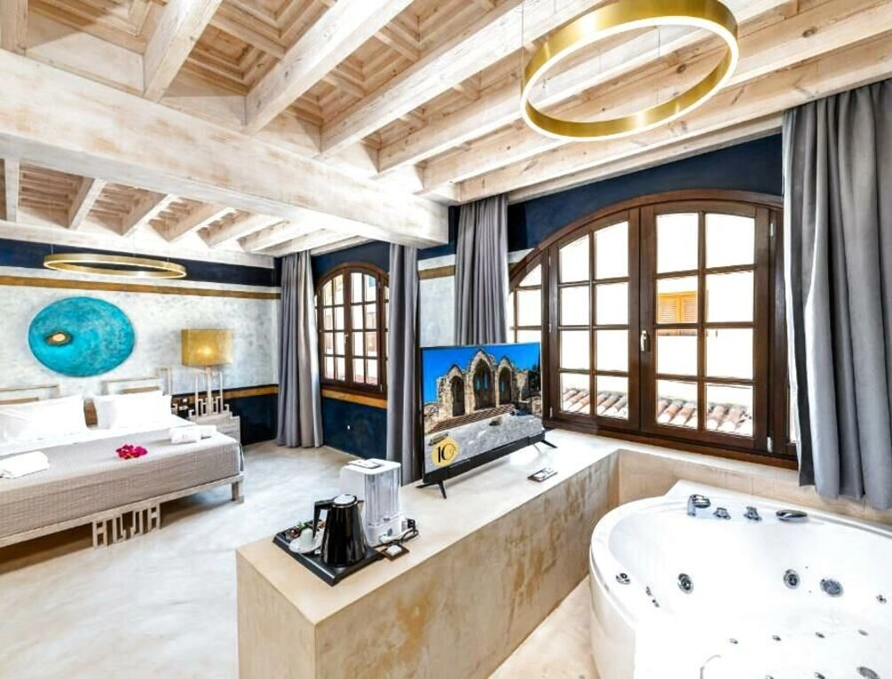 Afbeelding gerelateerd aan 10GR Boutique Hotel & Wine Bar