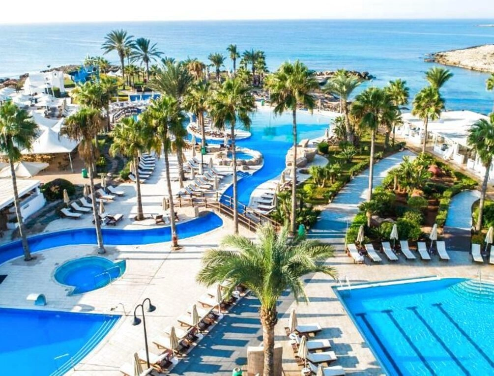 Afbeelding gerelateerd aan Adams Beach Hotel & Spa