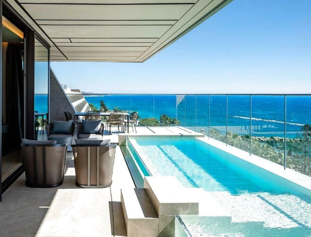 Afbeelding gerelateerd aan Amathus Residences