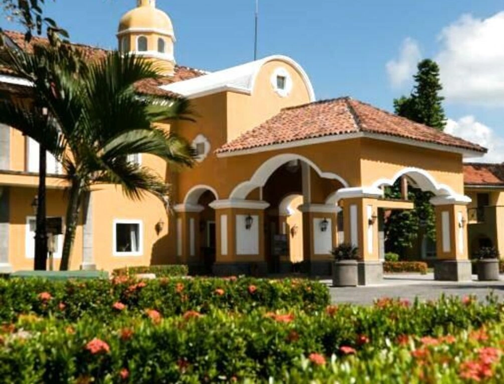 Afbeelding gerelateerd aan Amatique Bay Hotel