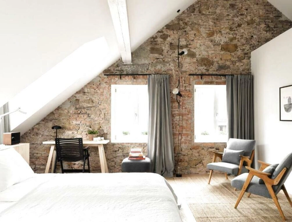Afbeelding gerelateerd aan April1550 Boutique Hotel