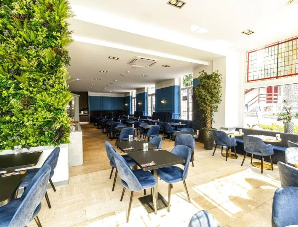 Afbeelding gerelateerd aan Atlas Hotel