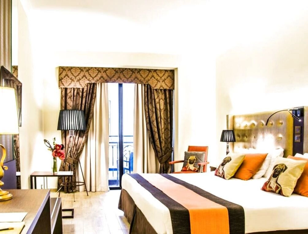 Afbeelding gerelateerd aan AX The Victoria Hotel