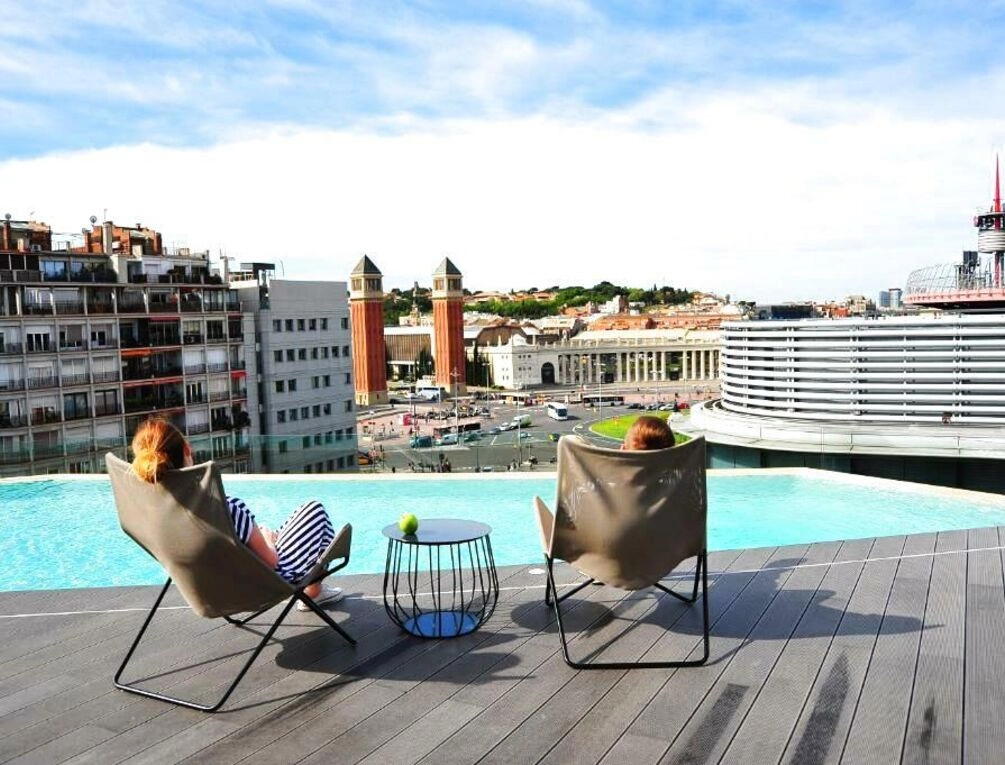 Afbeelding gerelateerd aan B Hotel