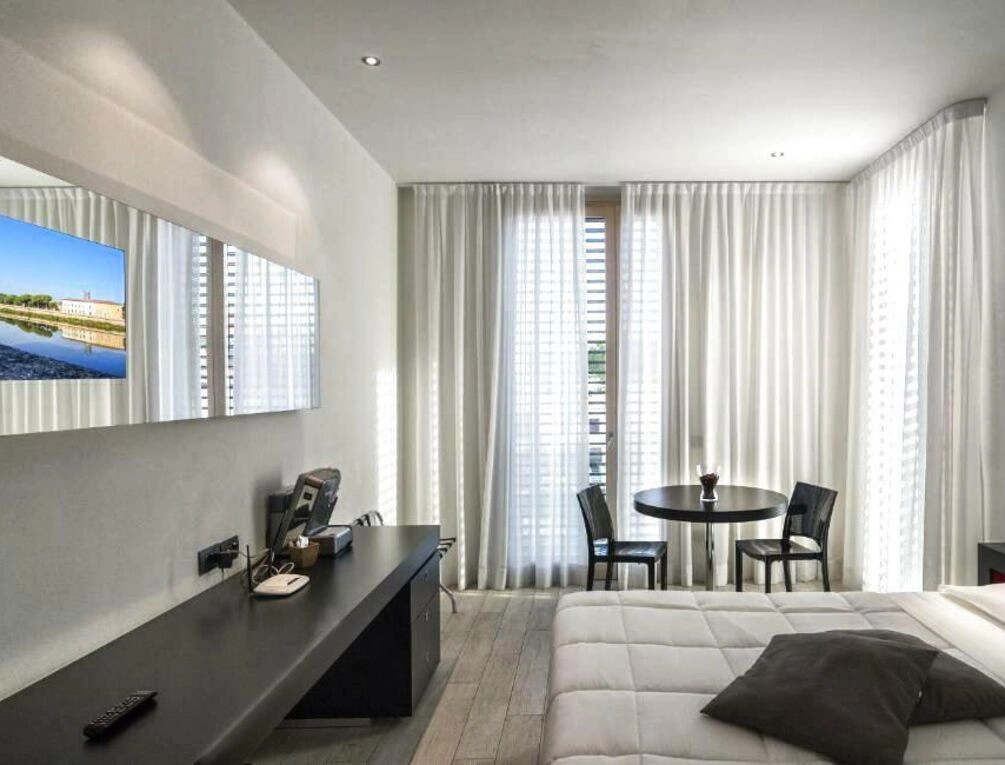 Afbeelding gerelateerd aan Blue Shades Hotel