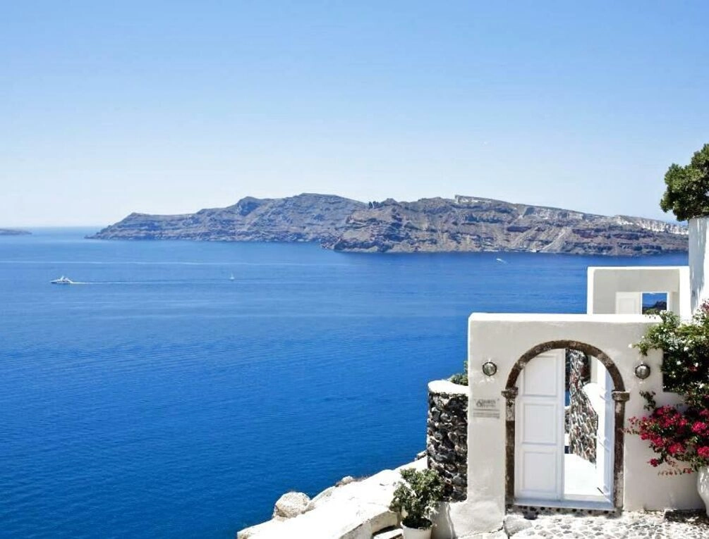 Afbeelding gerelateerd aan Canaves Oia Suites - Small Luxury Hotels of the World