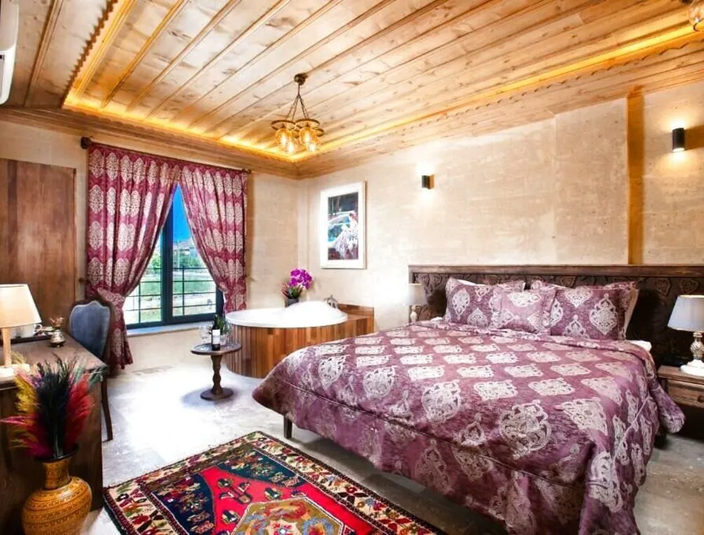 Afbeelding gerelateerd aan Cappadocia Pyramid Stone House