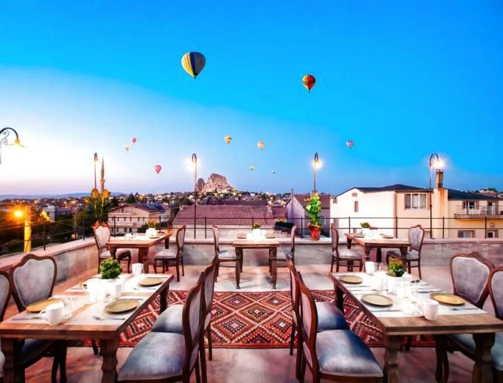 Afbeelding gerelateerd aan Cappadocia Pyramid Stone House