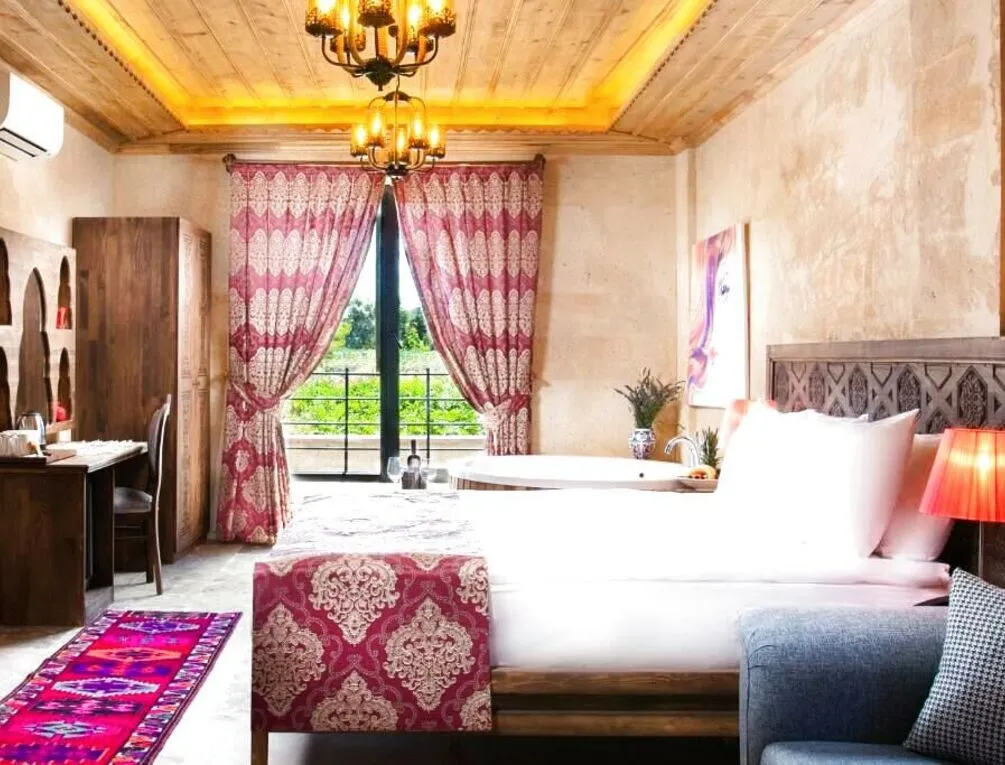 Afbeelding gerelateerd aan Cappadocia Pyramid Stone House