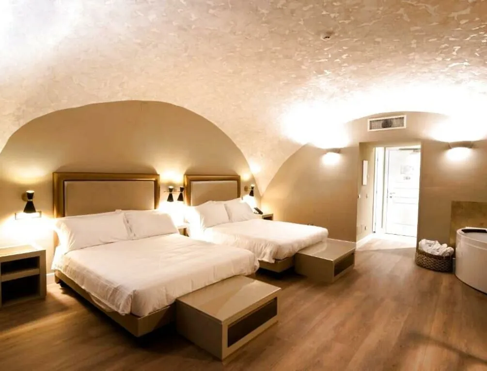 Afbeelding gerelateerd aan Caruso Place Boutique & Wellness Suites