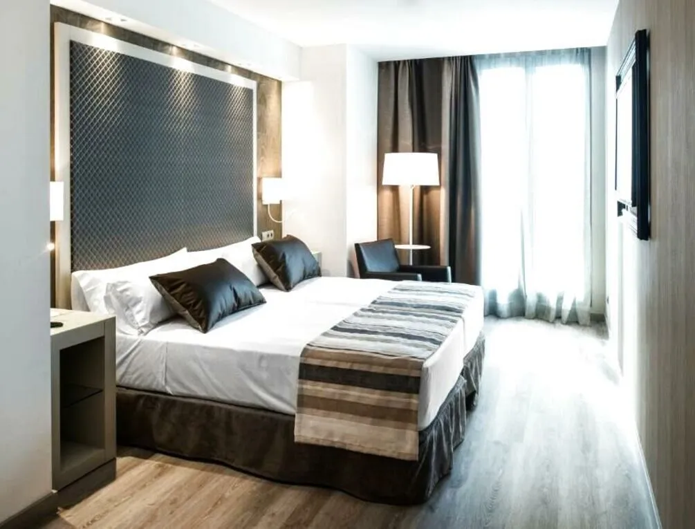 Afbeelding gerelateerd aan Catalonia Square 4* Sup