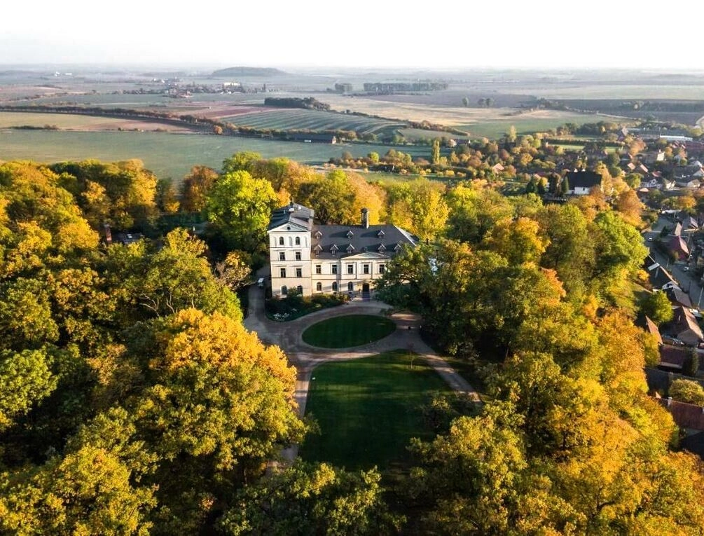 Afbeelding gerelateerd aan Chateau Mcely
