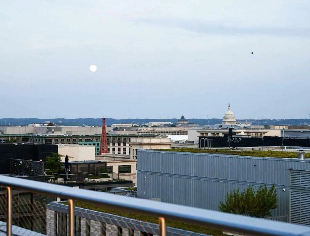 Afbeelding gerelateerd aan Conrad Washington DC