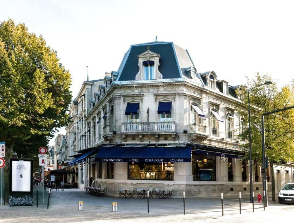 Afbeelding gerelateerd aan Continental Hotel