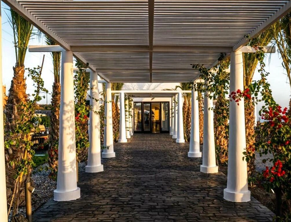 Afbeelding gerelateerd aan Cresanto Luxury Suites