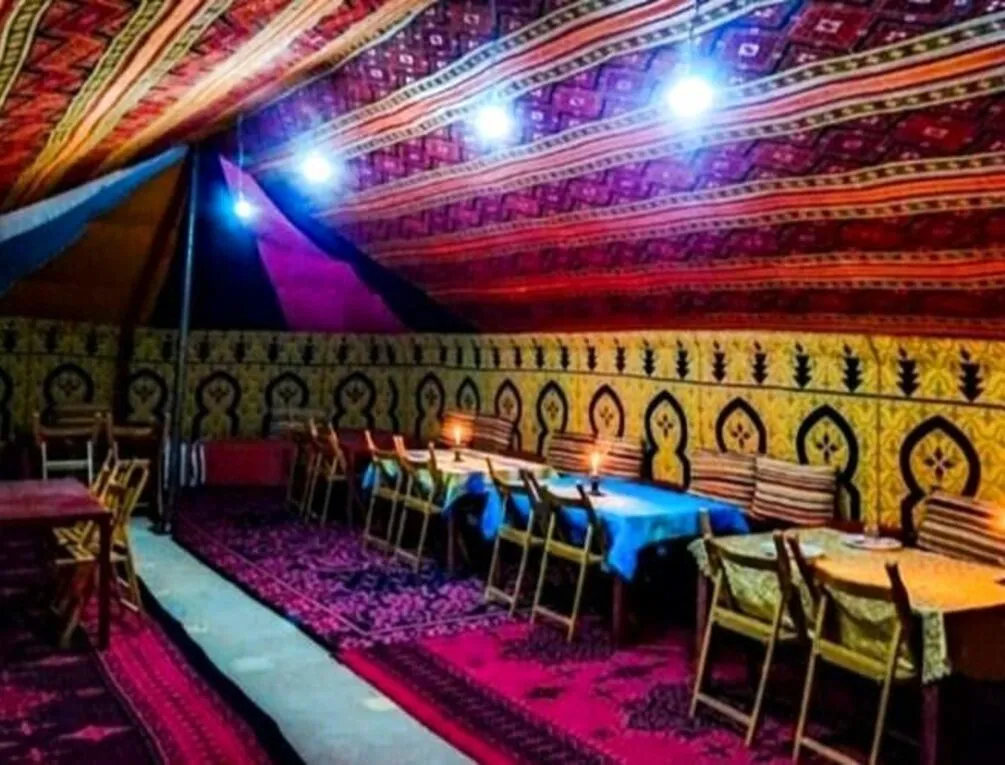 Afbeelding gerelateerd aan Desert Berber Fire-Camp