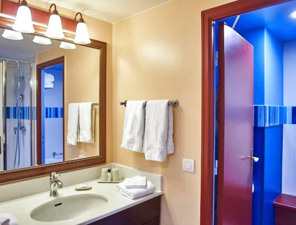 Afbeelding gerelateerd aan Disney Newport Bay Club