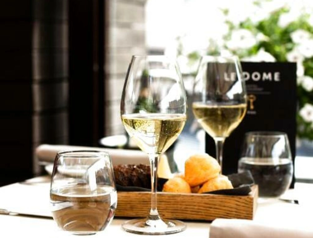 Afbeelding gerelateerd aan Dome Hotel