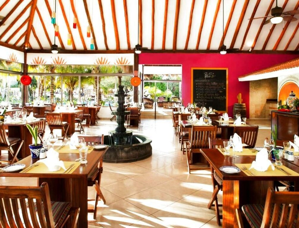 Afbeelding gerelateerd aan El Dorado Casitas Royale Catamarán, Cenote & More Inclusive