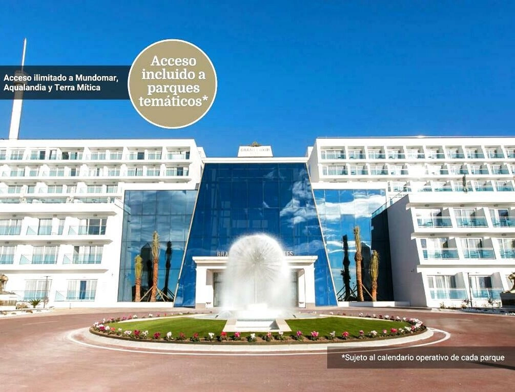 Afbeelding gerelateerd aan Grand Luxor Hotel