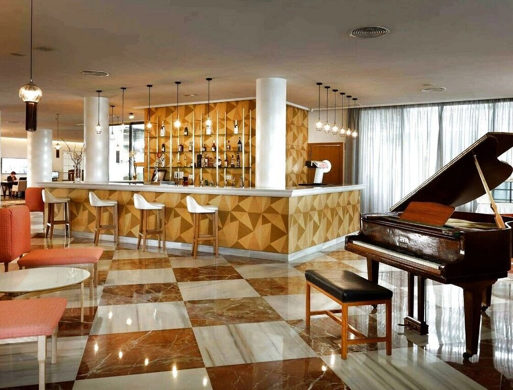 Afbeelding gerelateerd aan Grand Palladium White Island Resort & Spa - All Inclusive