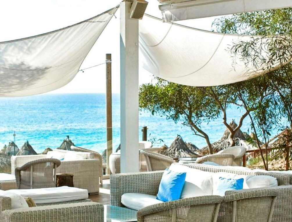 Afbeelding gerelateerd aan Grecian Bay