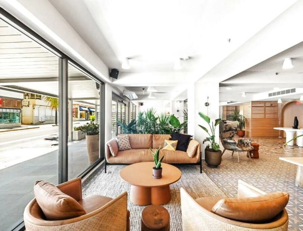 Afbeelding gerelateerd aan HiBird- Apartment and Suites Hotel