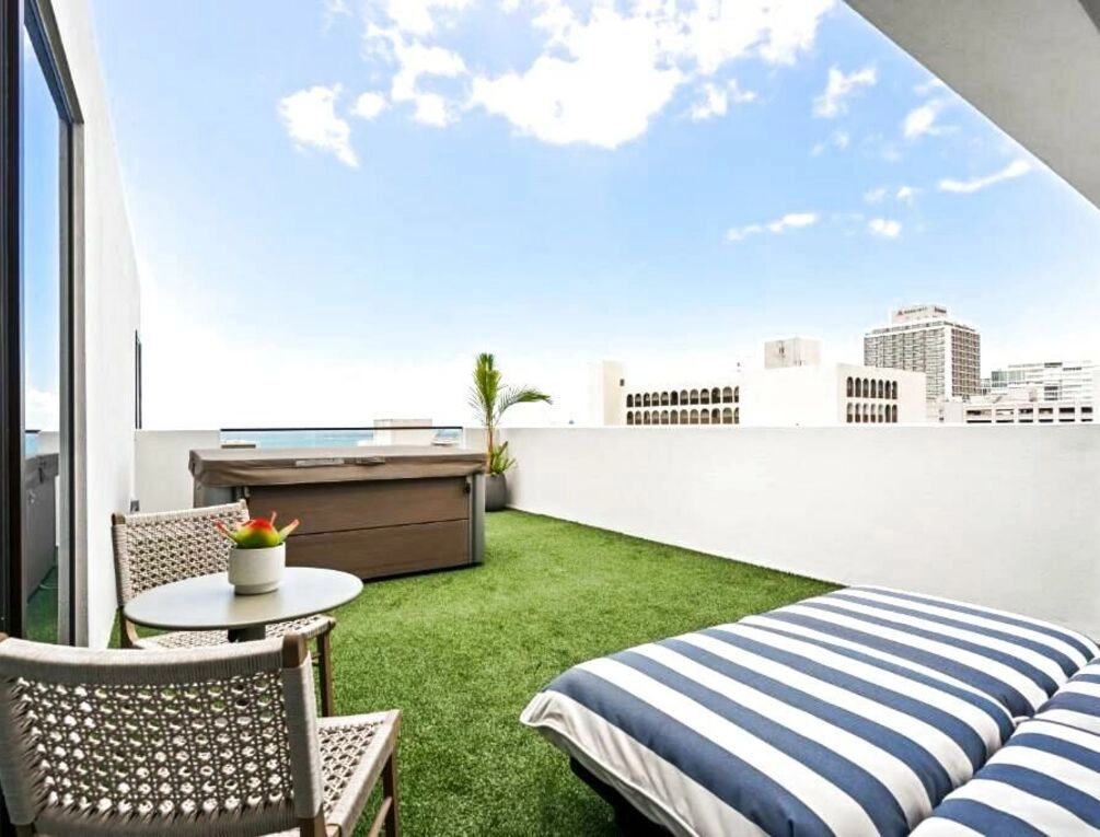 Afbeelding gerelateerd aan HiBird- Apartment and Suites Hotel