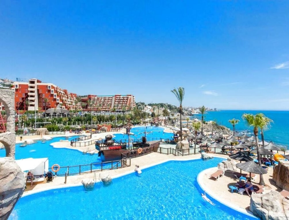 Afbeelding gerelateerd aan Holiday World Resort
