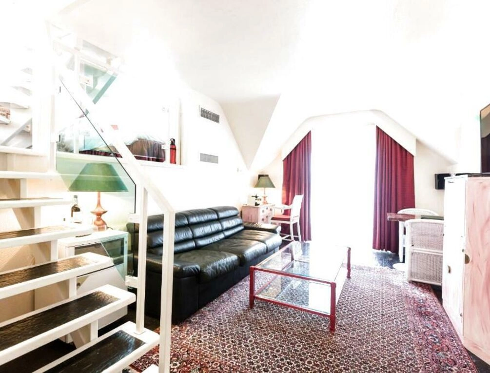 Afbeelding gerelateerd aan Hotel Approach