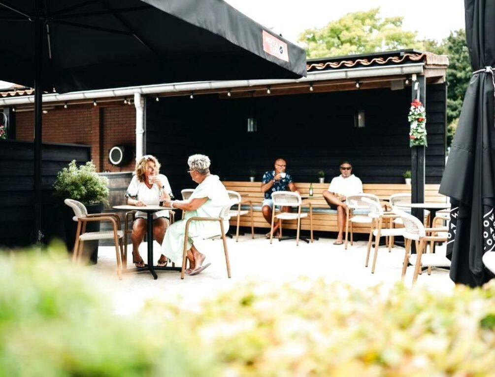 Afbeelding gerelateerd aan Hotel Blooker