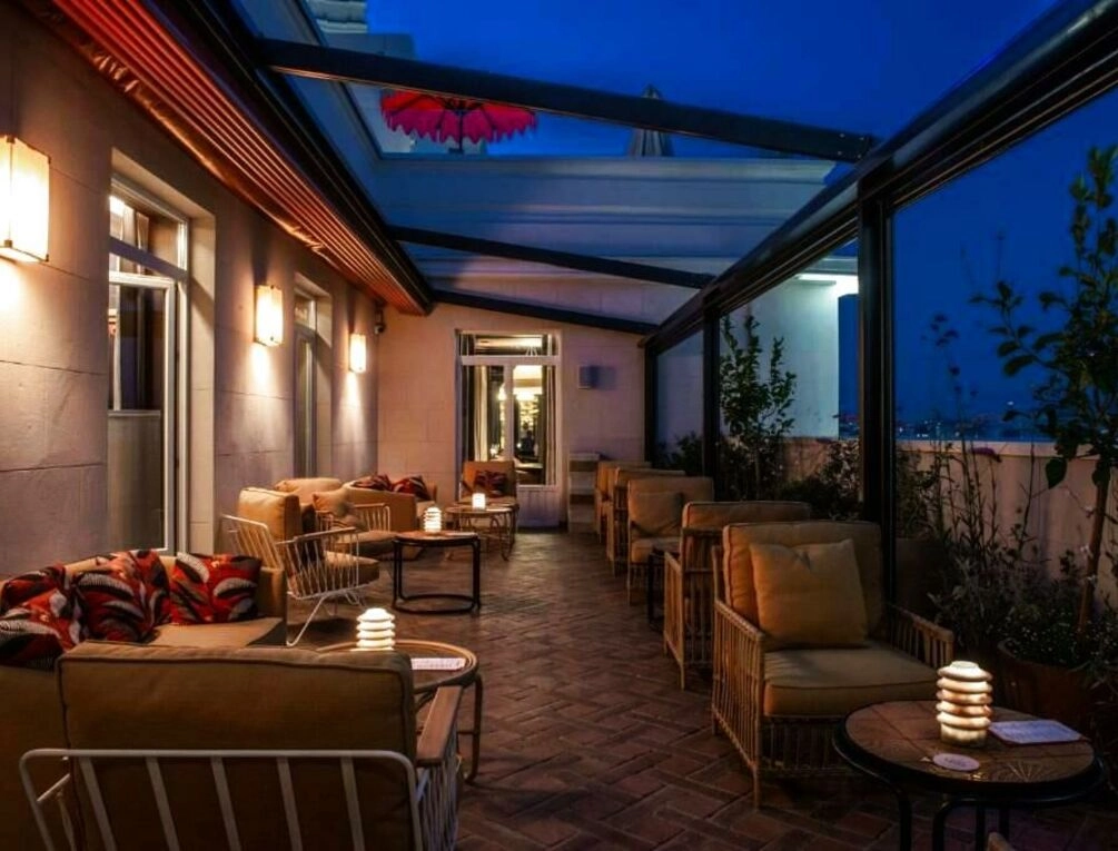 Afbeelding gerelateerd aan Hotel Montera Madrid, Curio Collection By Hilton
