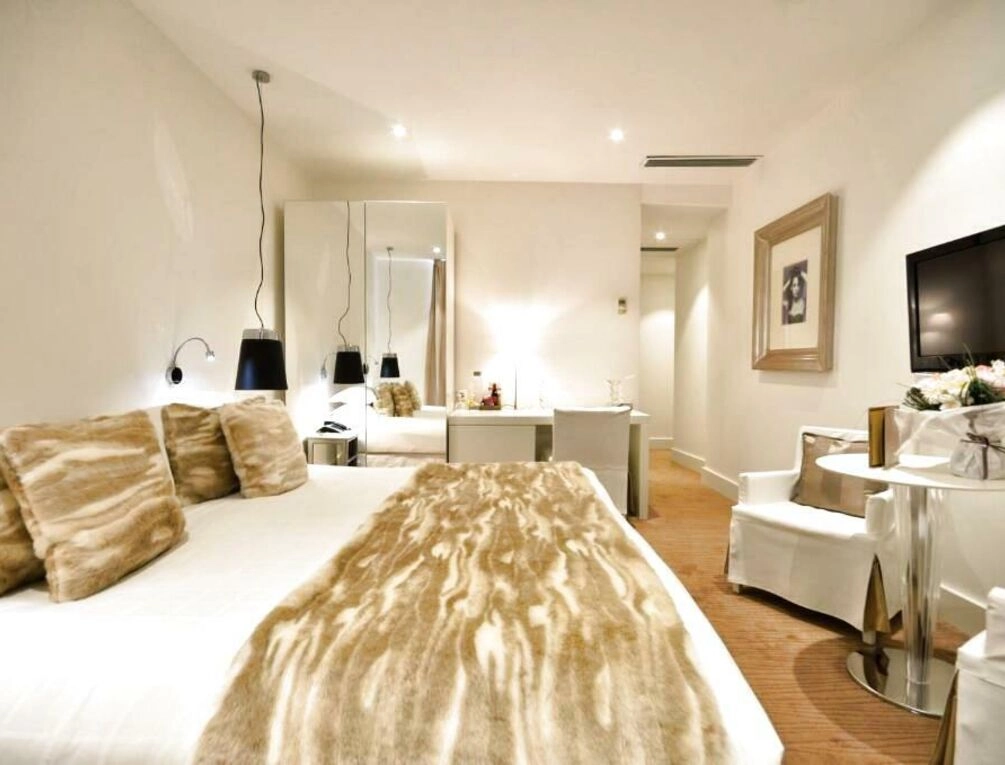 Afbeelding gerelateerd aan Hotel Renoir