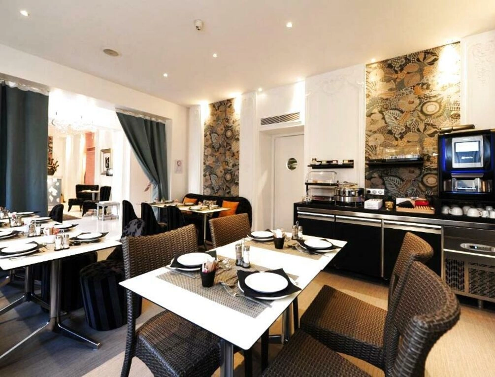Afbeelding gerelateerd aan Hotel Renoir