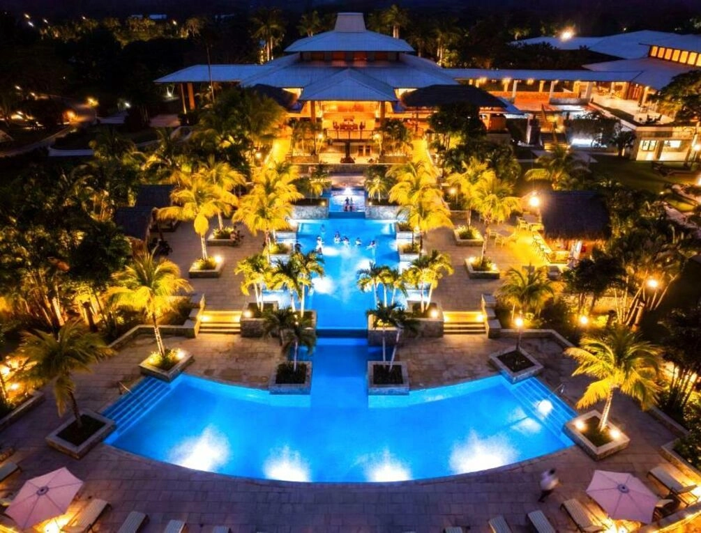 Afbeelding gerelateerd aan Indura Beach & Golf Resort Curio Collection By Hilton