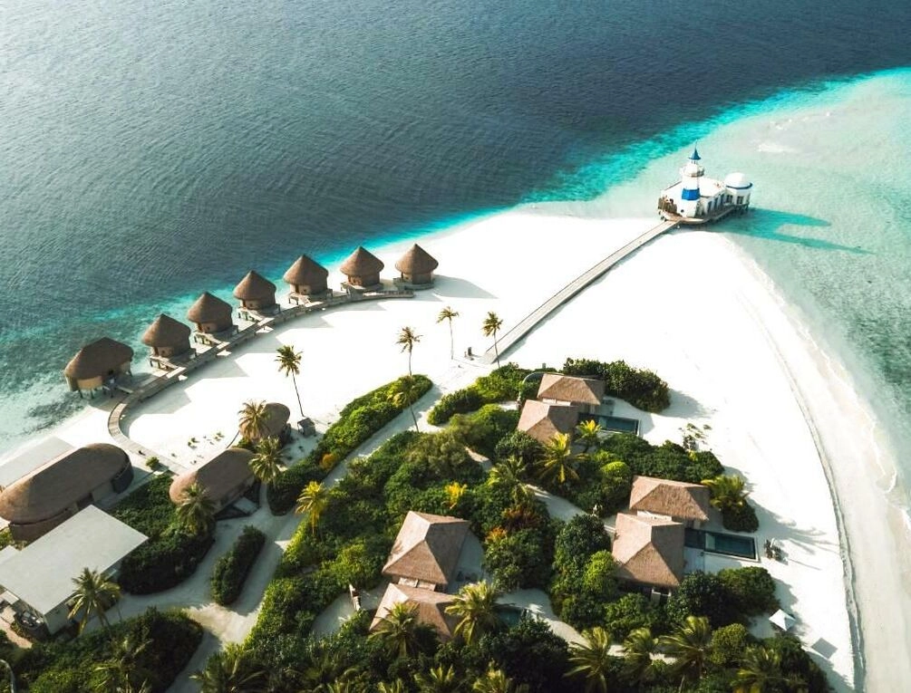 Afbeelding gerelateerd aan Intercontinental Maldives Maamunagau Resort with Club benefits by IHG