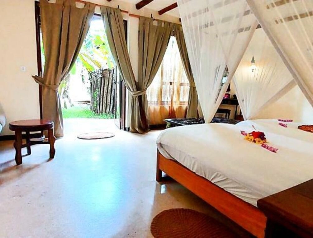 Afbeelding gerelateerd aan Kena Beach Hotel