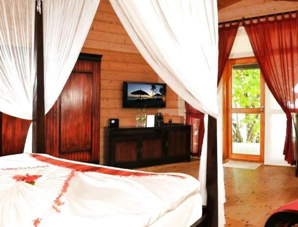 Afbeelding gerelateerd aan Komandoo Island Resort & Spa