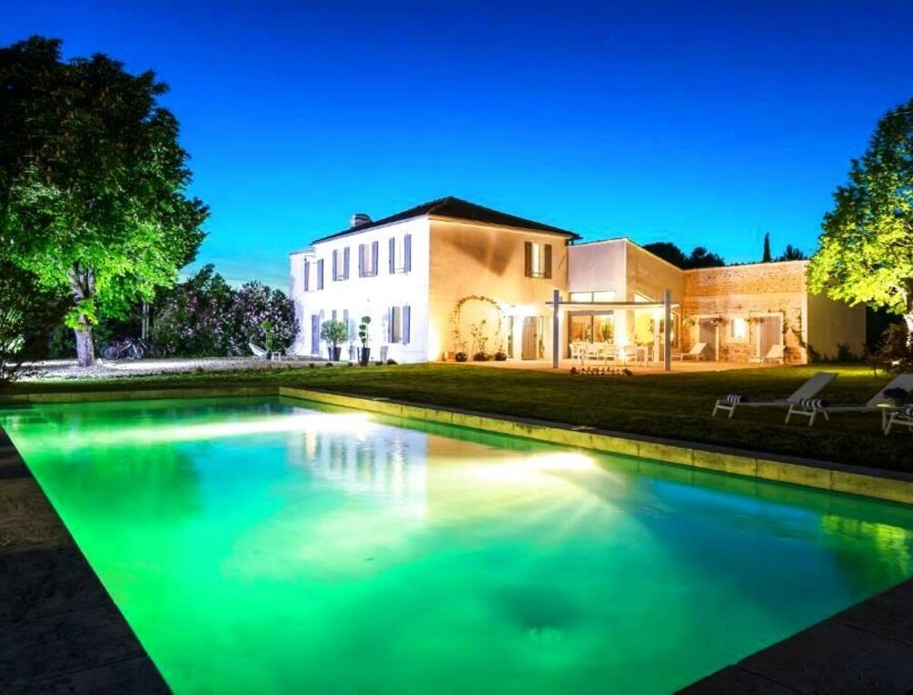 Afbeelding gerelateerd aan La Bastide de Damien, 5 clefs Demeure d'Exception et Table Remarquable dans le guide Teritoria, JACUZZI Privatif, Cuisine étoilée Dominique Frérard