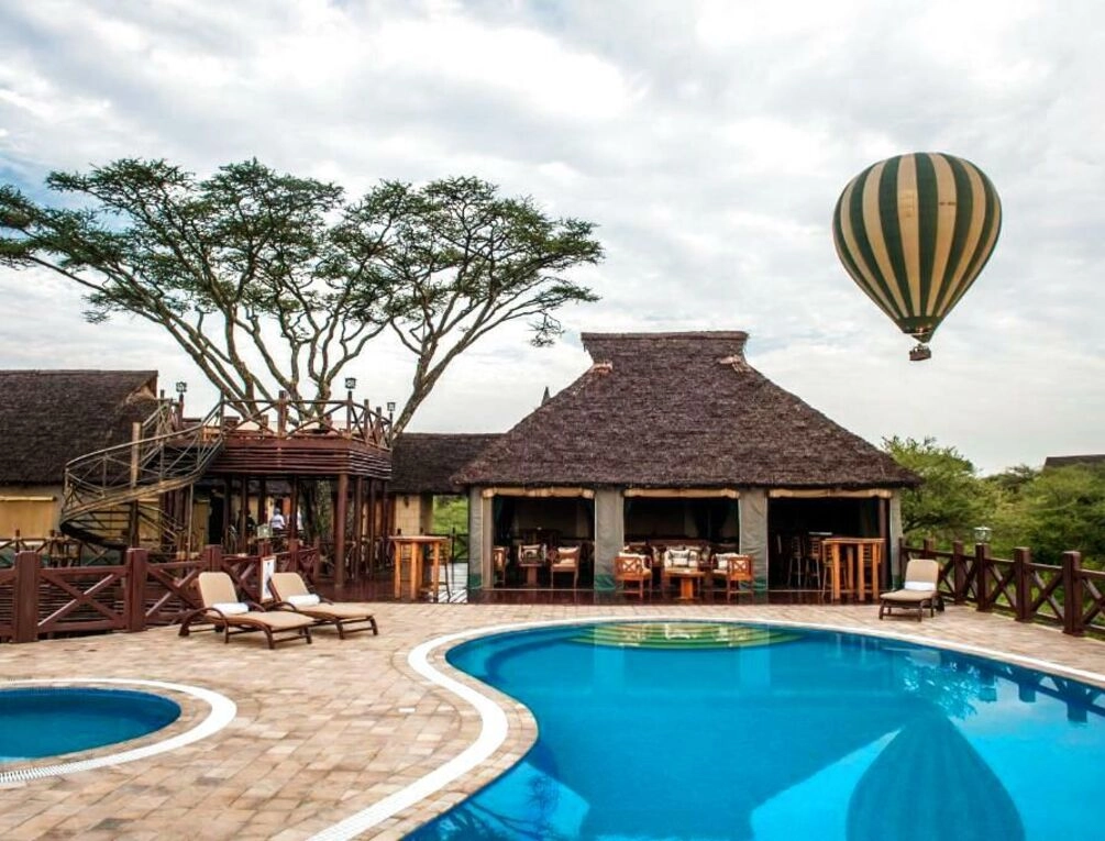 Afbeelding gerelateerd aan Lake Ndutu Luxury Tented Lodge
