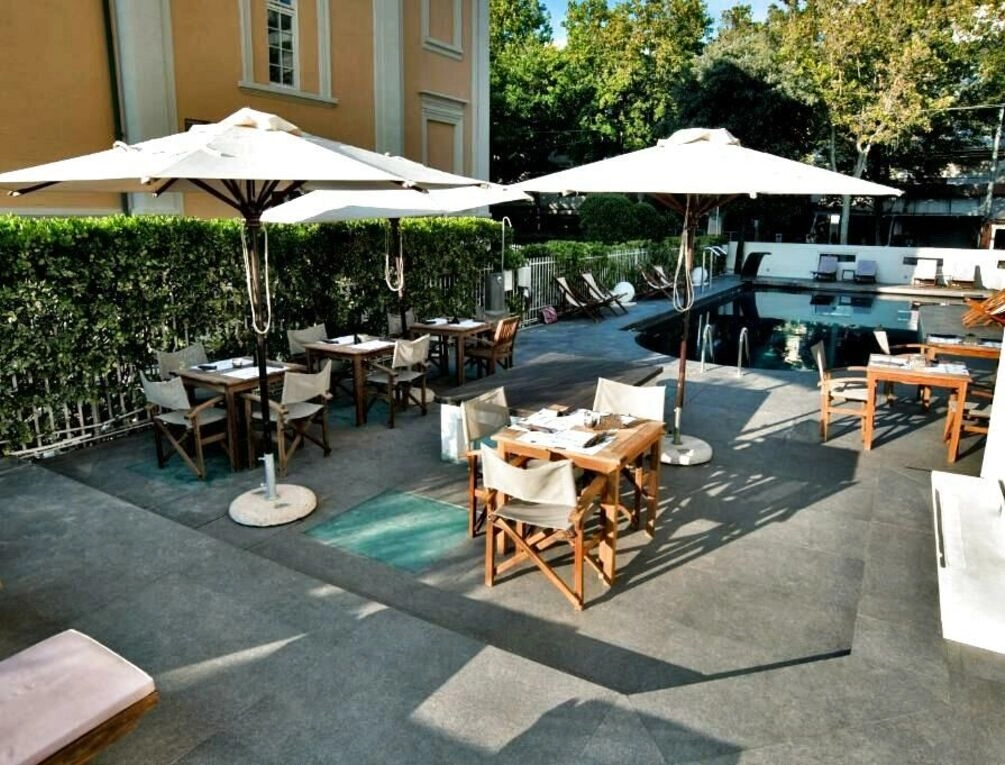 Afbeelding gerelateerd aan Le Rose Suite Hotel