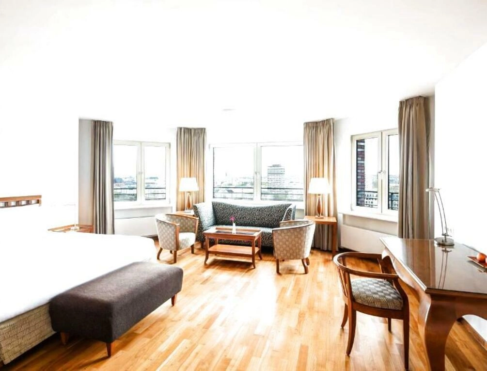 Afbeelding gerelateerd aan Lindner Hotel Frankfurt Main Plaza, part of JdV by Hyatt