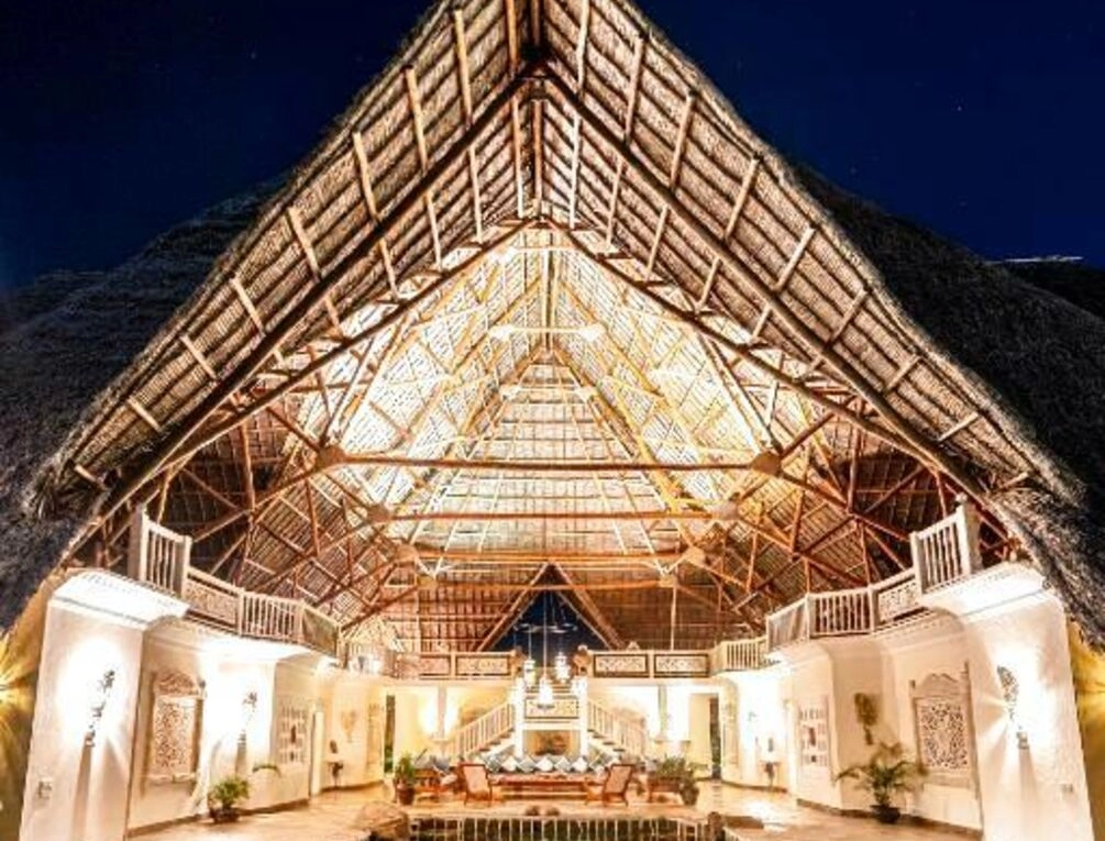 Afbeelding gerelateerd aan Lion in the Sun Billionaire Retreat Malindi