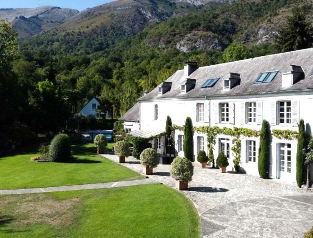 Afbeelding gerelateerd aan Lodge ou Gîte de caractére avec jaccuzi spa piscine