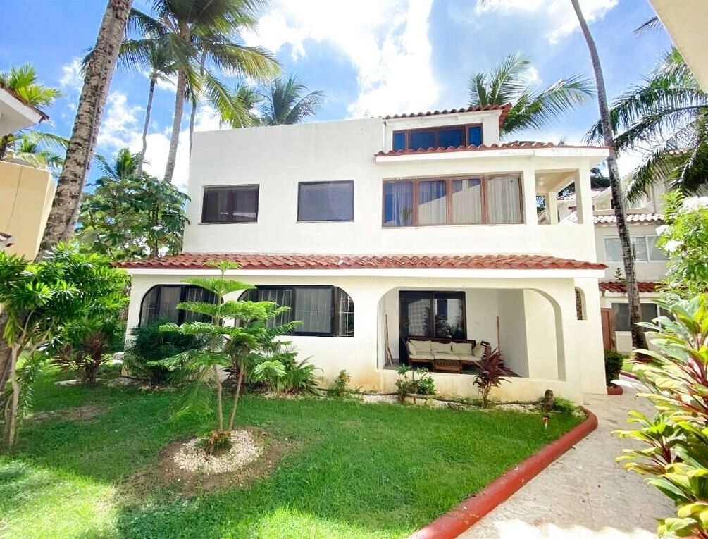 Afbeelding gerelateerd aan LOS CORALES VILLAS and SUITES - BEACH CLUB, SPA, RESTAURANTS