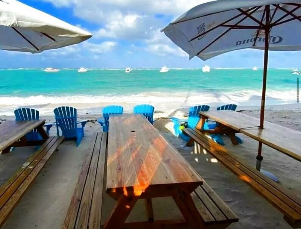 Afbeelding gerelateerd aan LOS CORALES VILLAS and SUITES - BEACH CLUB, SPA, RESTAURANTS