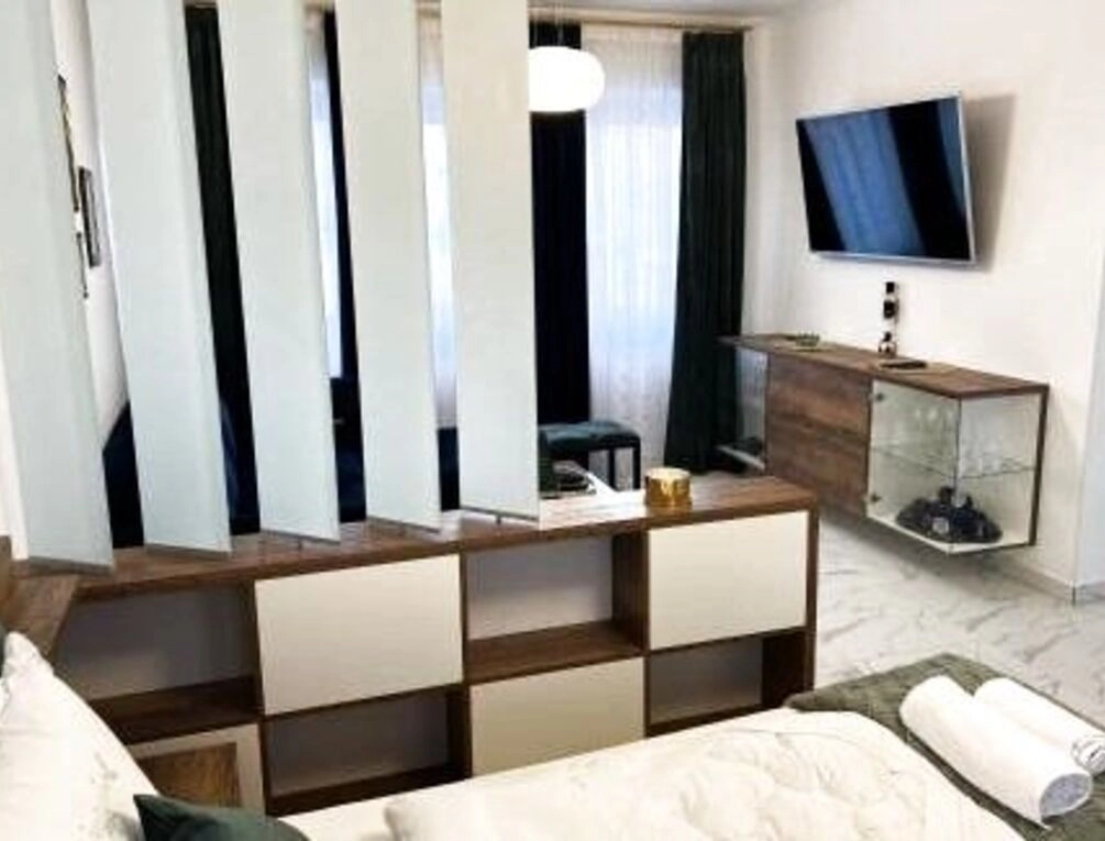 Afbeelding gerelateerd aan Luna Premium Deluxe Apartment with Free Jacuzzi