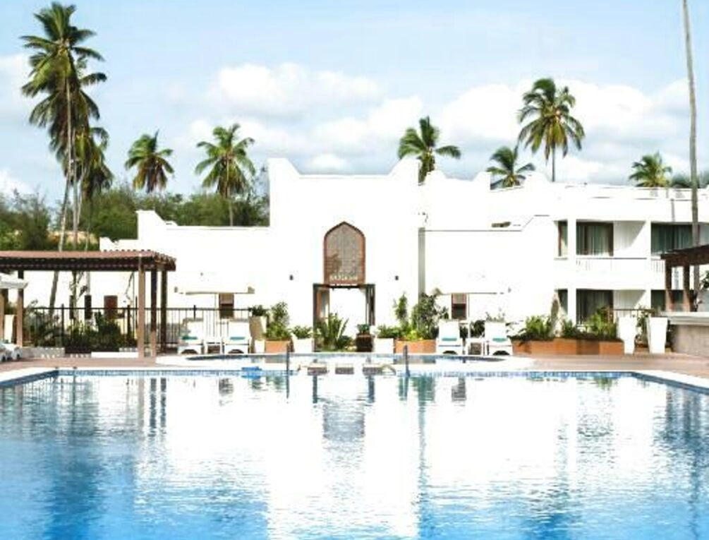 Afbeelding gerelateerd aan LUX Marijani Zanzibar