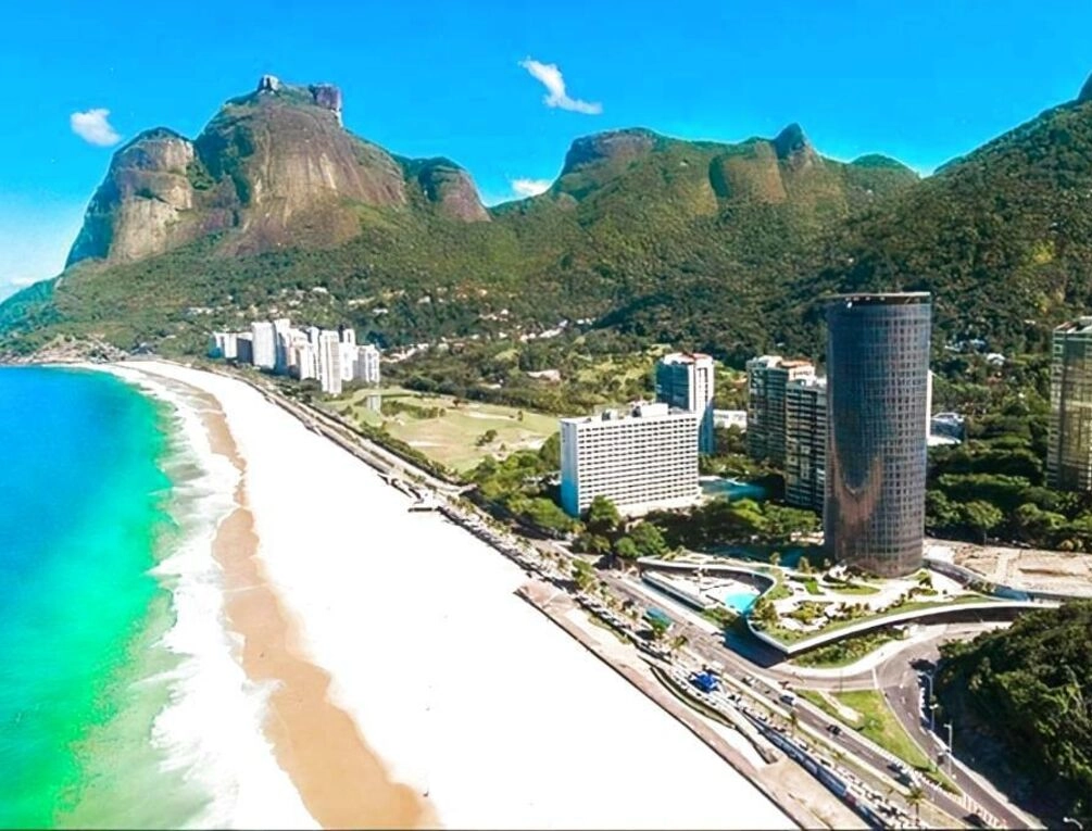 Afbeelding gerelateerd aan Luxuoso Hotel Nacional - Suíte com Banheira